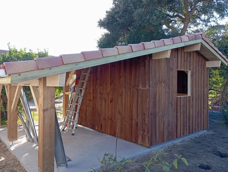 Construction d'un abri de jardin en bois à Ondres, Capbreton, SARL NICOLAS DIRIS